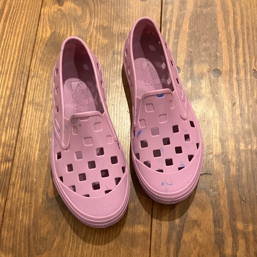 Vans Women's TRK slip on Pink Perforated Mules water shoes 6.5